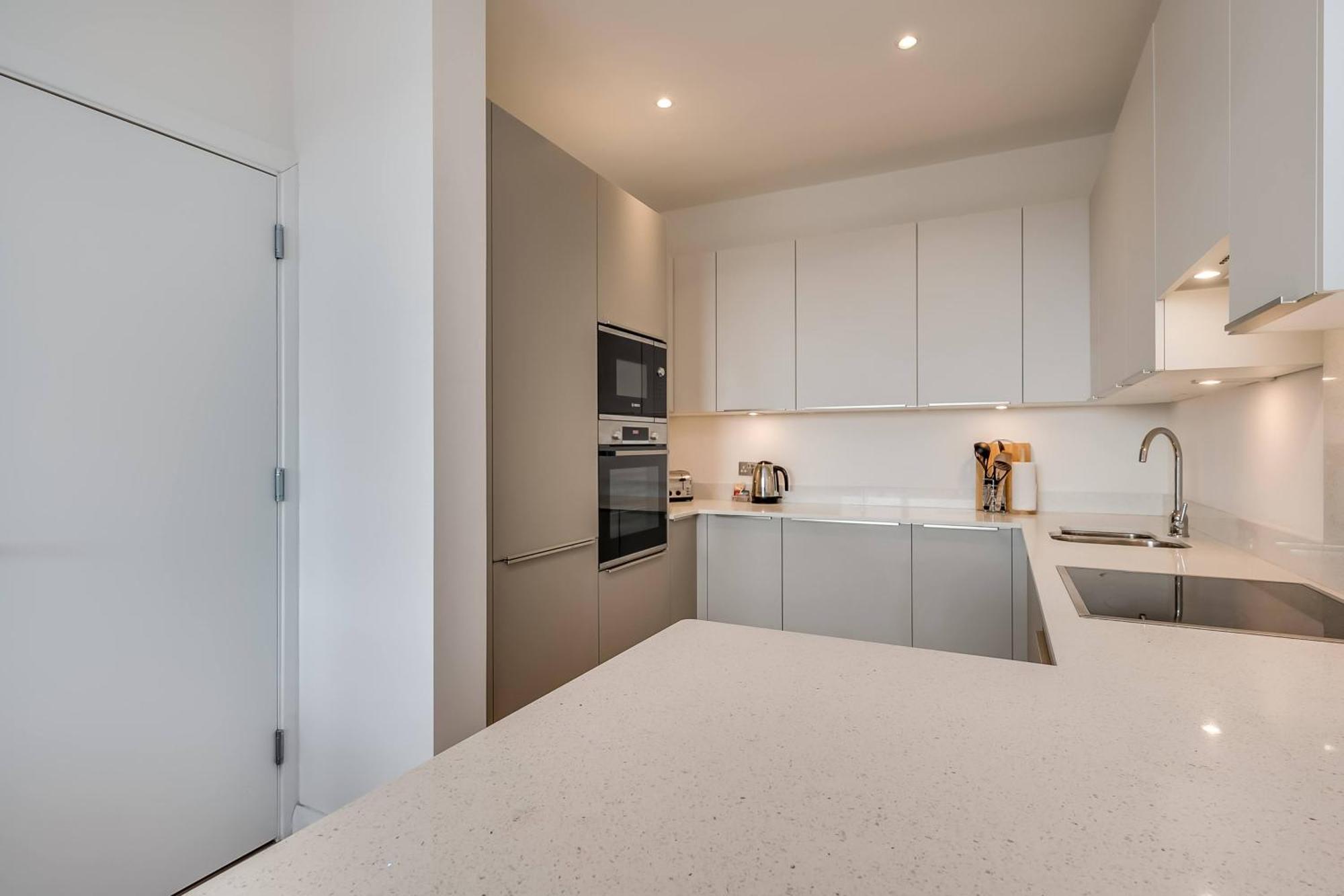 Premium Corporate & Family-friendly In Apartment Belfast