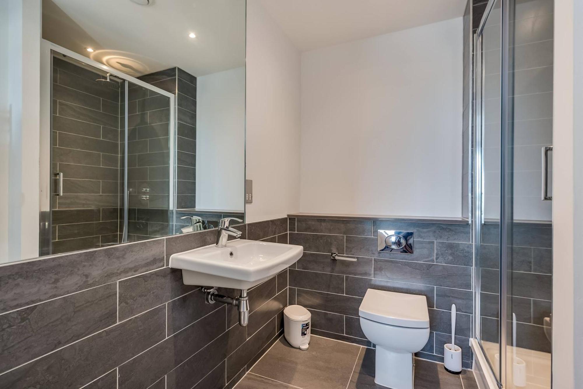 Premium Corporate & Family-friendly In *