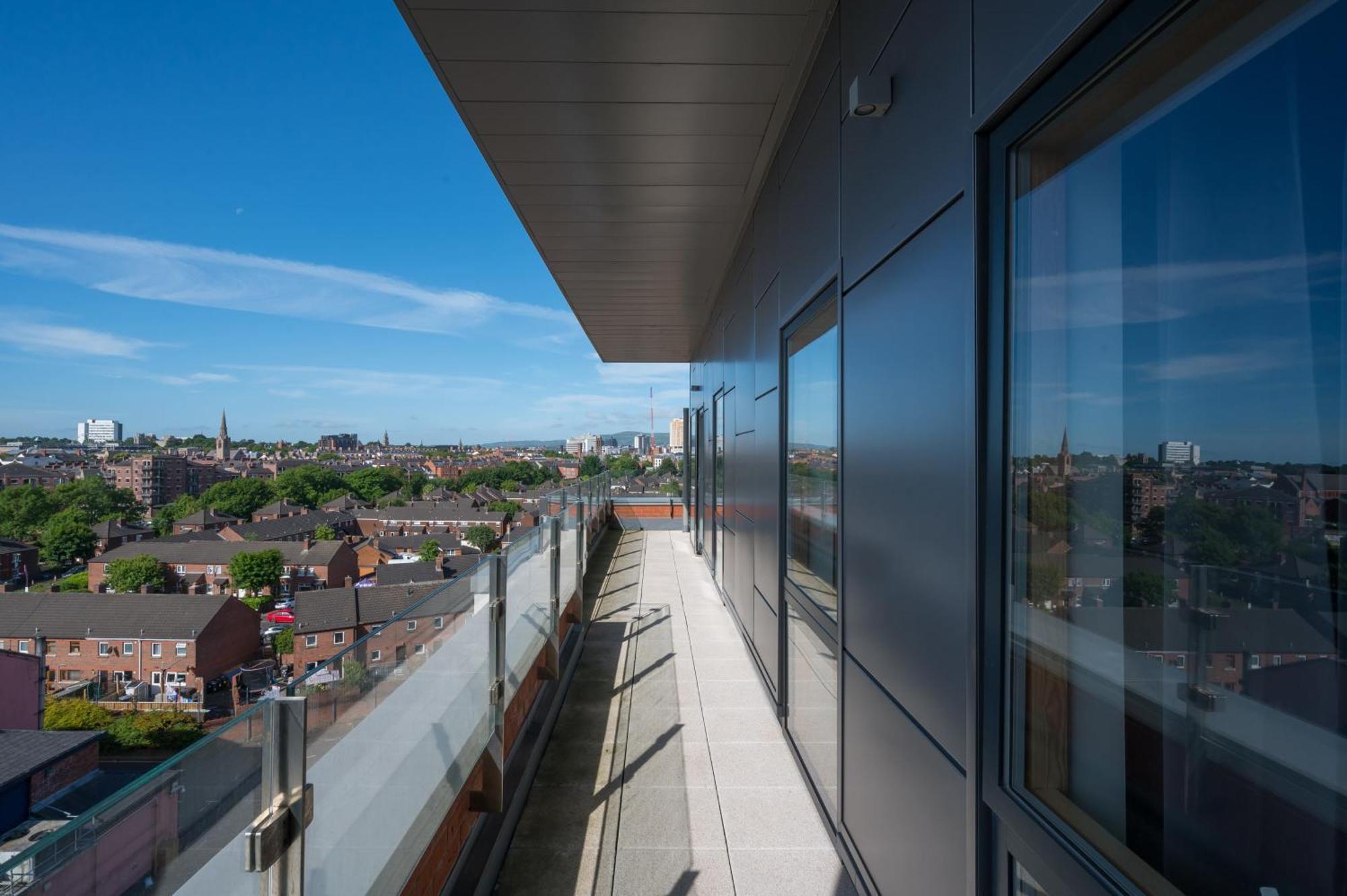 Premium Corporate & Family-friendly In Apartment