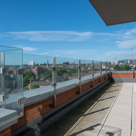 Premium Corporate & Family-Friendly Apartment In Belfast Exterior photo