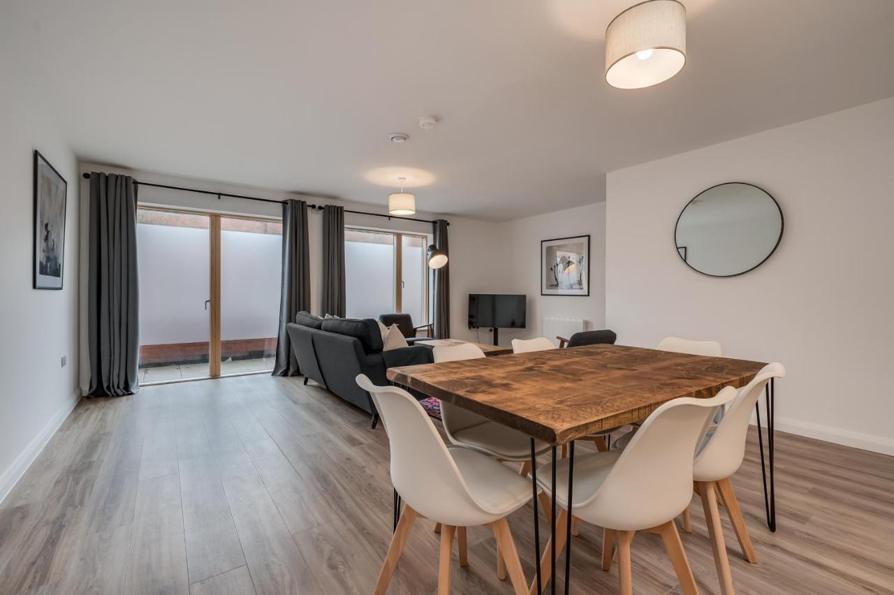 Premium Corporate & Family-friendly In Belfast